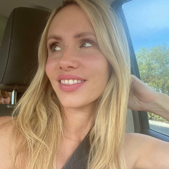 Meet your Posher, Charlotte - Picture 1 of 1